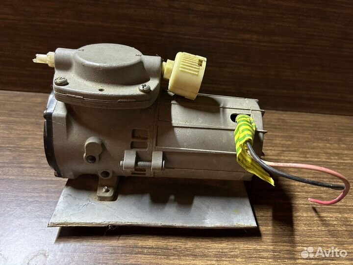 Насос Thomas 107cdc/c20