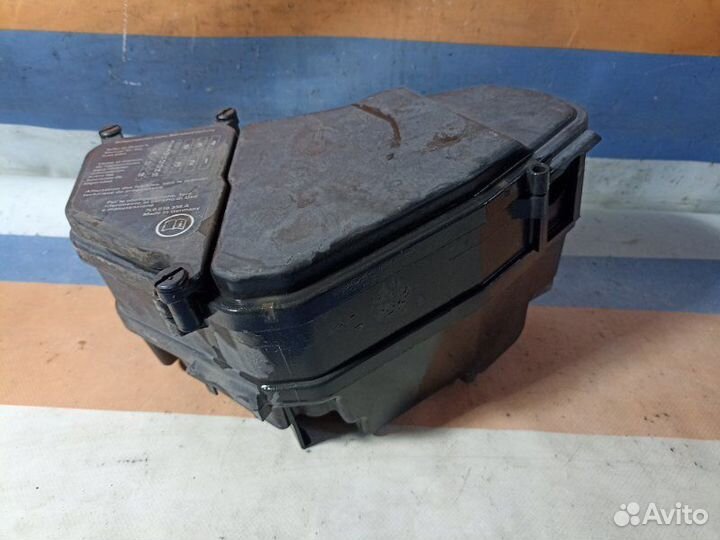 Корпус блока предохранителей Porsche Cayenne 9PA