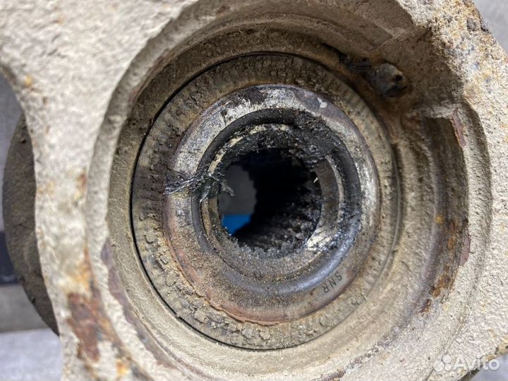 Кулак поворотный передний правый Opel Corsa D 1.0