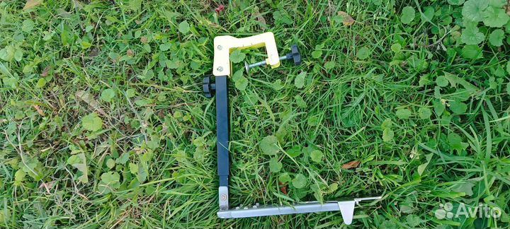 Держатель(крепление) датчика эхолота