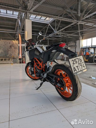 KTM 390 Duke