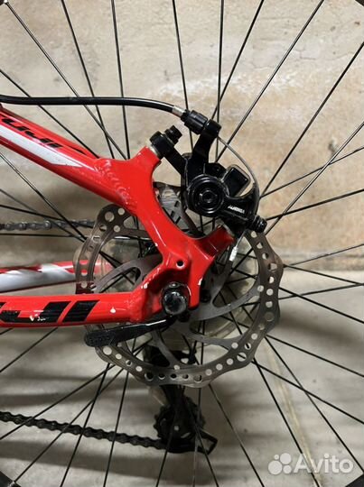 Велосипед fuji nevada 1.9(2015)