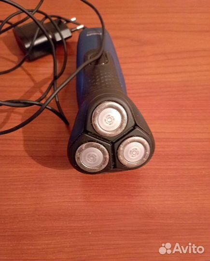 Электробритва philips