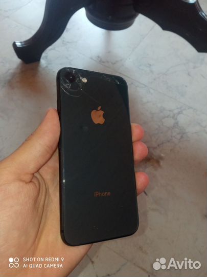 iPhone 8, 64 ГБ