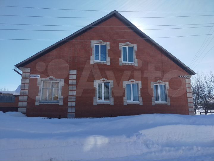 Дом 180 м² на участке 16 сот.