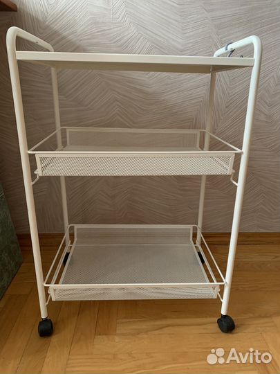 Продаю новую этажерку