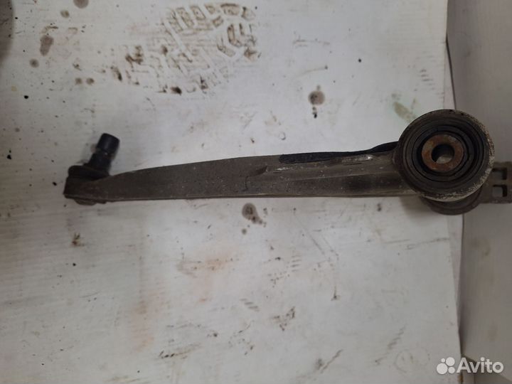 Chevrolet cruze, Рычаг Передний правый