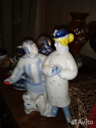 Статуэтка фарфор