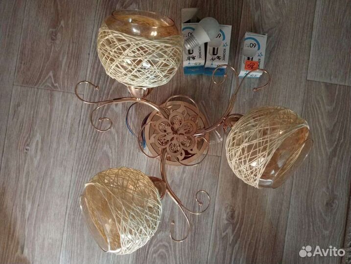 Люстра новая