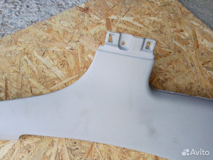 Обшивка салона задняя правая Audi A8 D4 long 4.2