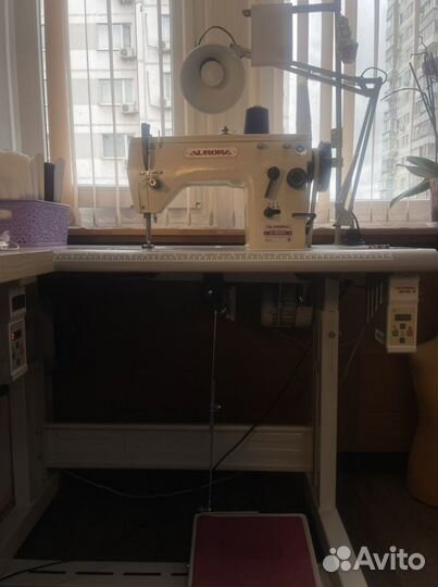 Промышленная Машинка Aurura A-20U43 со столом