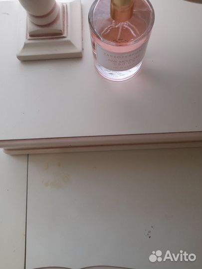 Туалетный столик с зеркалом