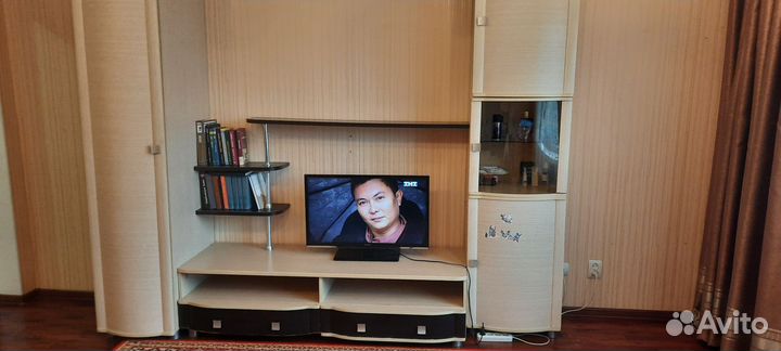 Стенка в гостиную бу