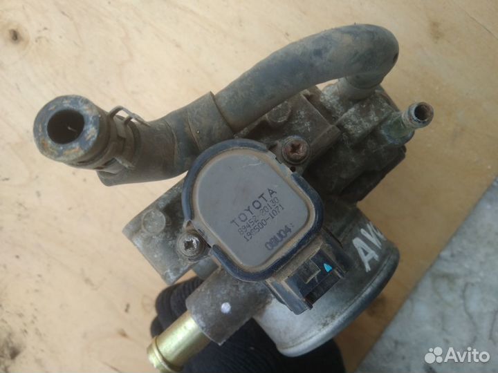 Дроссель блок для Тойота Авенсис 2003-2008 1,8