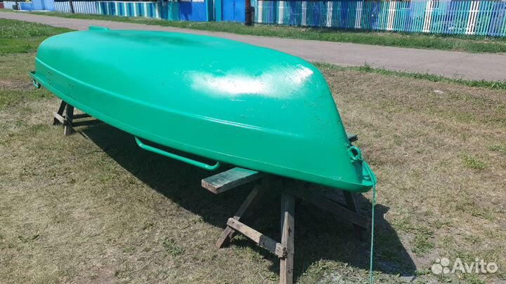 Лодка тортила