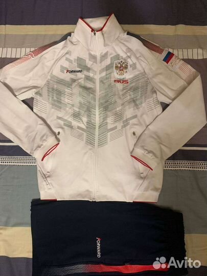 Оригинальный парадный костюм forward