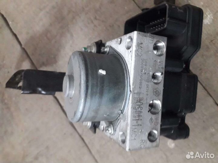 Блок авs Renault sandero 20г