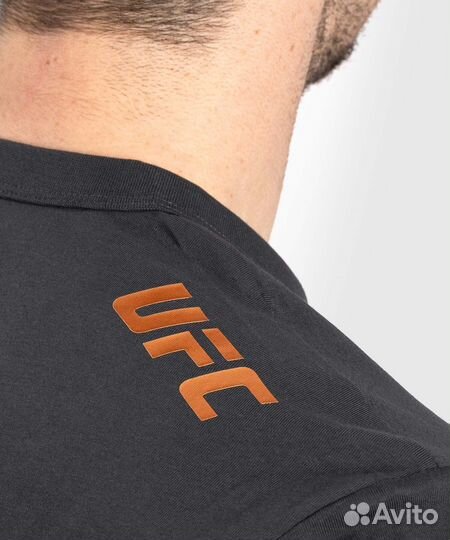 Футболка UFC Venum Fight Week - Угольно-серый