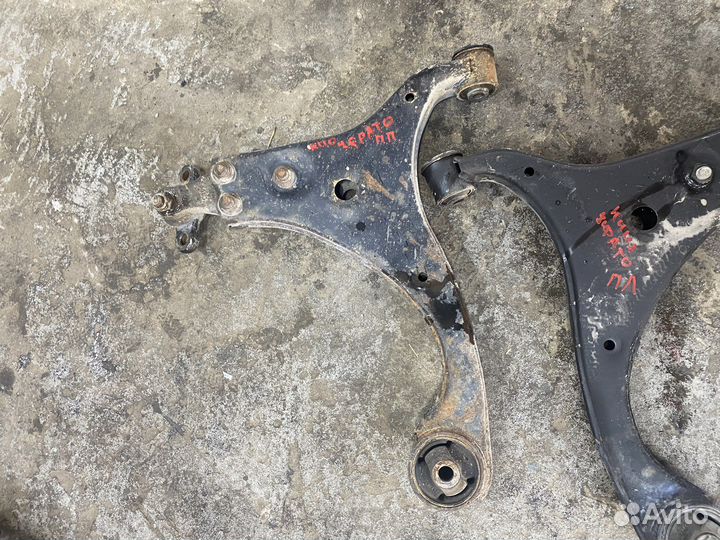 Kia cerato 2 koup рычаг левый