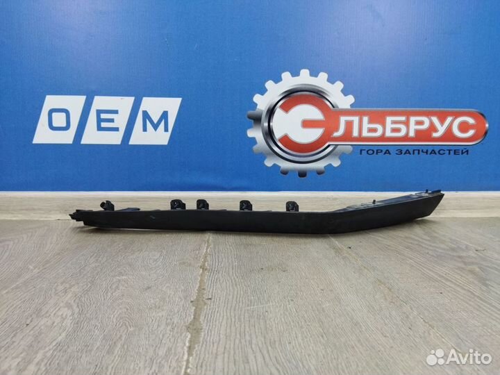 Накладка бампера переднего Lexus RX