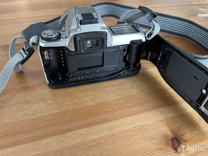 Зеркальный фотоаппарат nikon F65