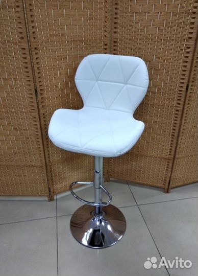 Стул для мастера педикюра, косметолога