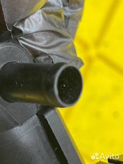 Маслоотделитель (сапун) Audi A8 D4/4H 2012