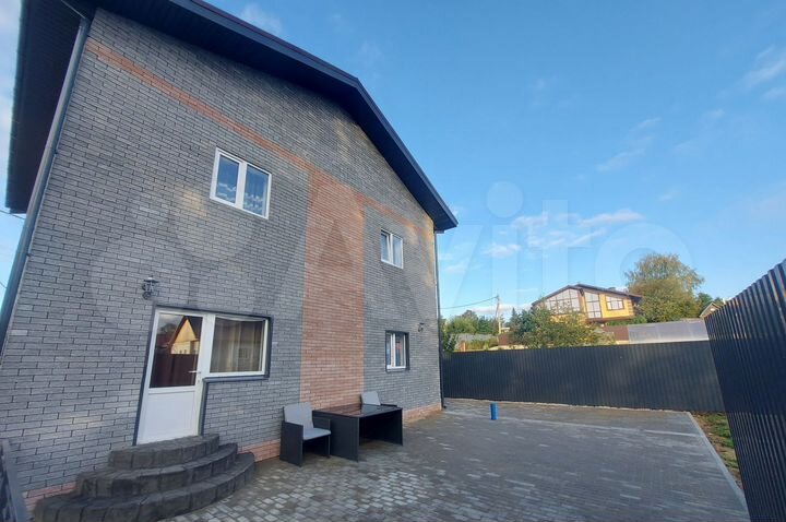 Коттедж 140 м² на участке 5 сот.