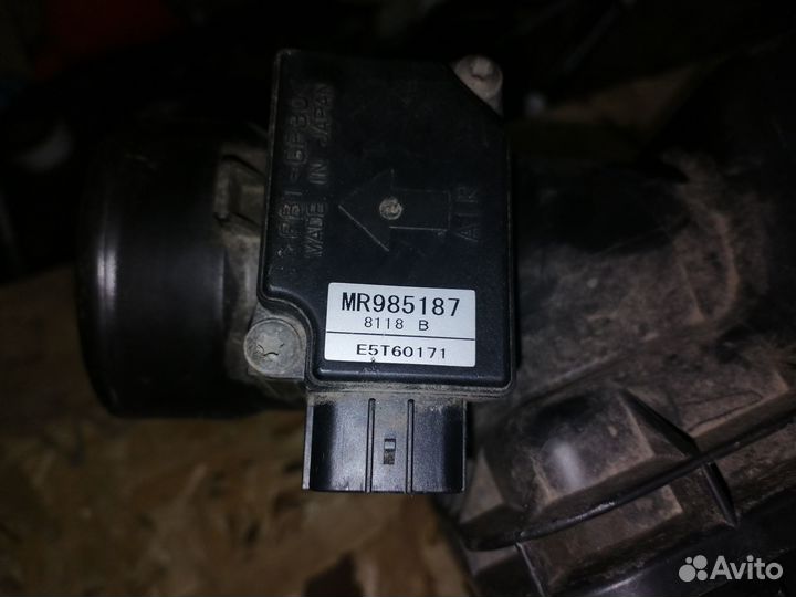 Корпус воздушного фильтра Митсубиси Лансер 10