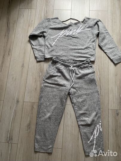 Костюм спортивный