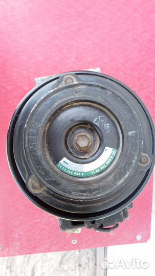 Компрессор кондиционера Mercedes-Benz W140