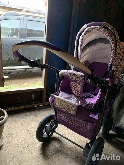 Прогулочная коляска