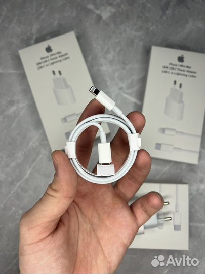 Быстрая зарядка iPhone 20w Новая (Без логипов)