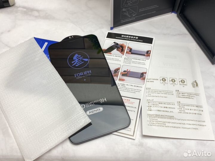 Защитное стекло iPhone 11