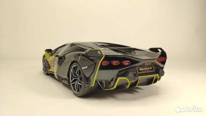 Lamborghini Sian FKP 37