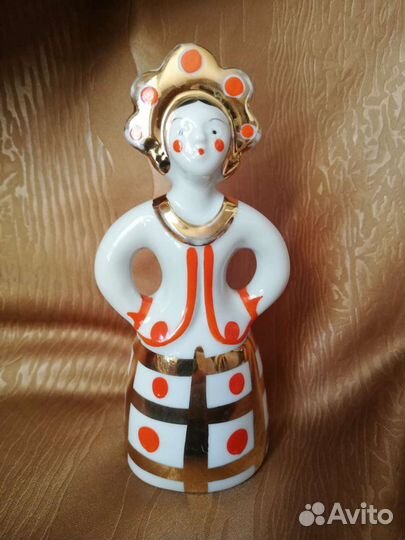 СССР Фарфоровая статуэтка Матрешка-невеста. Дулево