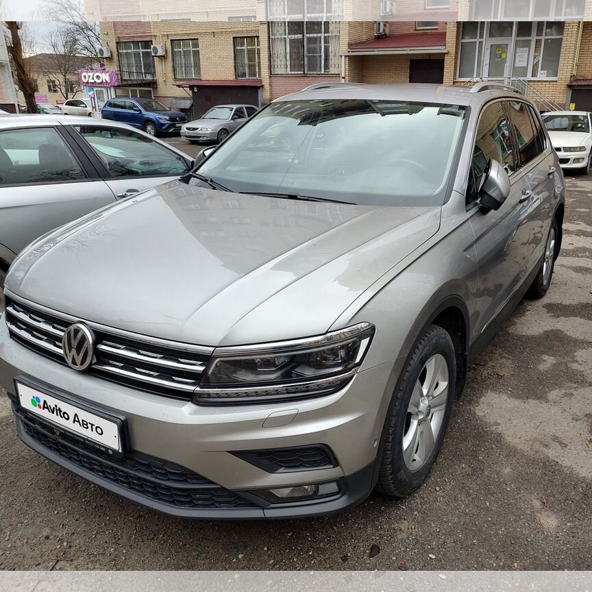 Купить Volkswagen Tiguan, бензин от 810 000 ₽ в