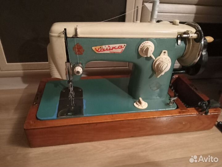 Швейная машина Чайка 2м
