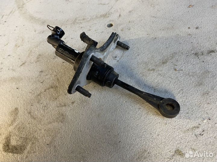 Цилиндр сцепления главный Kia Rio (QB) III (2011–2