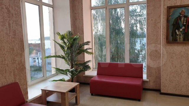 Офис, 8 м². Уютный. Мебель. Спортзал