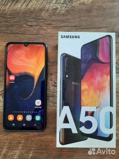 Samsung Galaxy A50, 6/64 ГБ