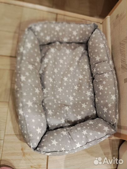 Лежанка для кошек