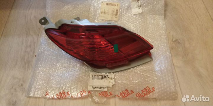 Фара противотуманная задняя Lexus RX270 RX350