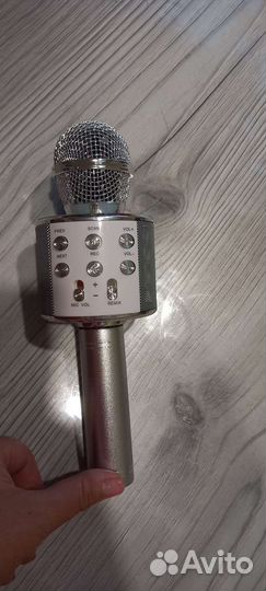 Караоке микрофон