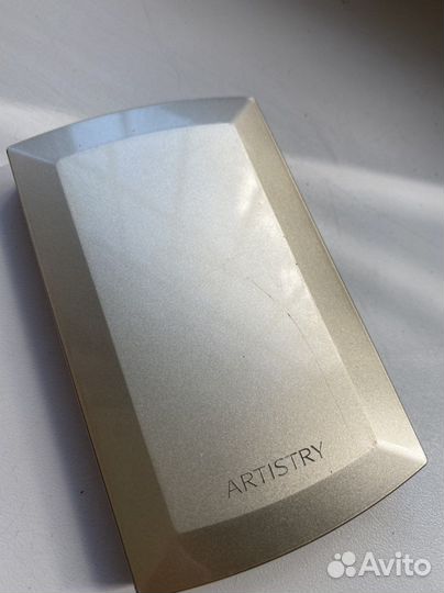 Футляр для комактной пудры Amway artistry