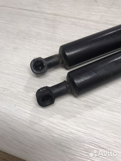 Газовые упоры багажника Honda stepwgn spada RK5