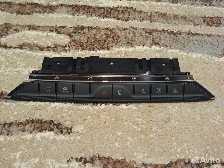 Новый оригинальный блок кнопок Skoda Octavia A8