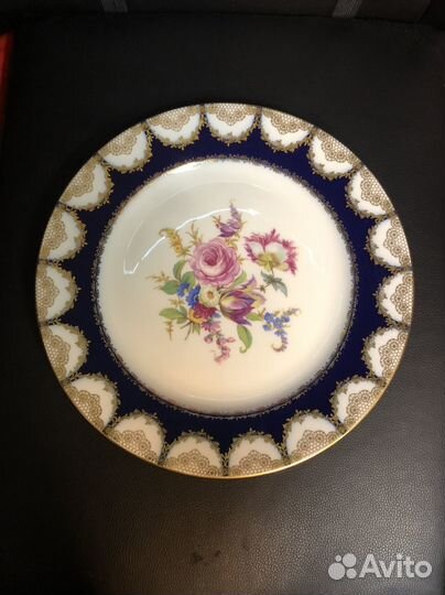 Настенная тарелка