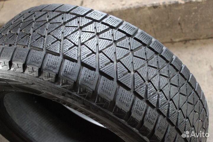 Bridgestone Blizzak DM-V2 235/55 R18 100T