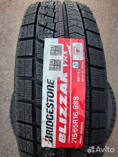 Bridgestone Blizzak VRX 215/65 R16 98S